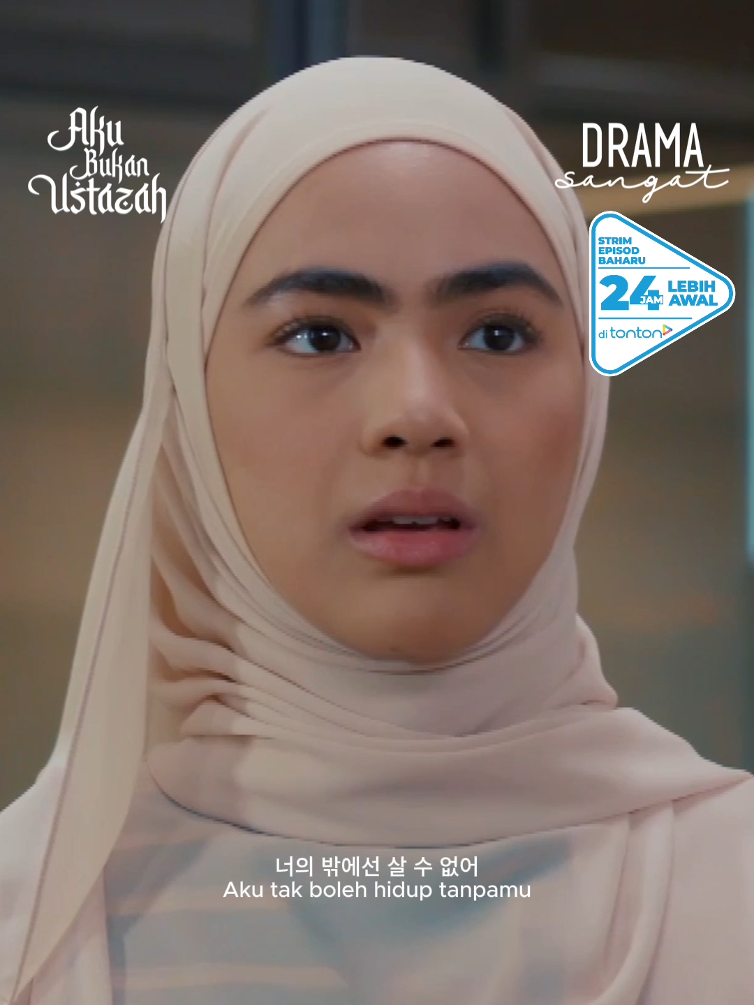 Kan Mi dah kata, suatu hari nanti mesti Aminah akan terjatuh hati dekat Adam.  ▶️ #AkuBukanUstazah -> Isnin-Jumaat -> 7malam di TV3! Korang boleh strim episod baharu #AkuBukanUstazah 24 jam lebih awal di Tonton! Dibintangi oleh : @eryshaemyra @hairiwut @zahiriladzim Dibantu oleh : @haneesyahanee @husnamustaffa @shazabae_ @qistinakhaled @fikhreebakar @danial_dashuki @ahmadsyafiq_79 @syadmutalib @razak_ahmad67 @fadilahmansor @azharbsulaiman @masanizan1 Arahah : @ayidonara Terbitan : @globalstationsb @aliaramly @adilaramly #DramaSangat #tv3malaysia #Akasia