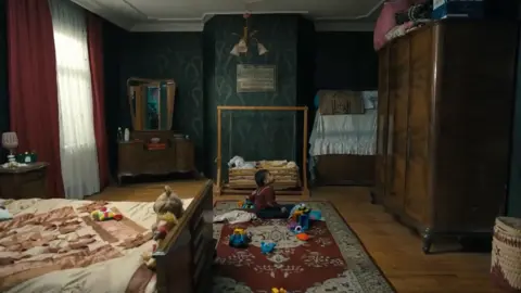 Jinn drops the cupboard on the child#siccin 