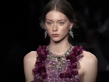 She's beautiful. Perfect face.#laurendegraaf 