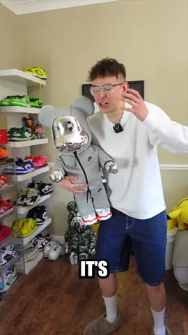 The rarest Streetwear items I own 👀 #fashiontiktok #streetwear #fyp 