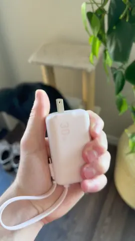When I wake up in my own pink world💕⚡️ I get up out of bed and wave to my homegirls💅💕 Check it out in the 🔗 in bio #pink #cutetech #fortheladies #charger #powerbank #tech #fyp 
