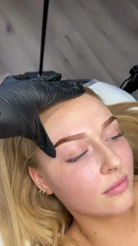 Ombre eyebrow tattoo 🎀 #powderbrows #ombrebrows #eyebrows #satisfying #australia #goldcoast 