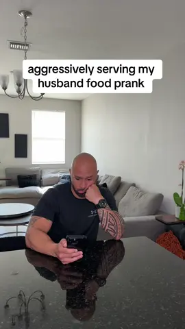 i tried so hard no to laugh 💀 #couples #joke #prank #foryou 