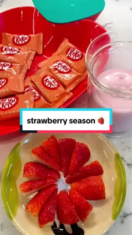 Grab your sweetest strawberry treats and come have a picnic with us! You can find these delicious mini Strawberry Kit Kats and Binggrae Strawberry milk on our Weee! Tiktok Shop! 🍓💖 #weeeasiansupermarket #shopappi #strawberry #strawberrymilk #strawberrykitkat #kitkat 