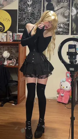 pls ignore the ribbon from the corset 😭 #misa #misaamane #misacosplay #misaamanecosplay #deathnote #deathnotecosplay #misadeathnote #fyp #fypage #foryou #fypツ #altgirl  