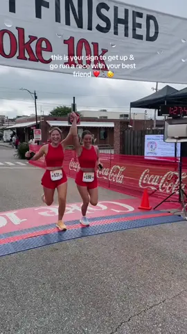 race day with my best friend!!! 🏃🏽‍♀️❤️ i’m so very proud of @HALLIE KATE !!!! #racedayvibes #runningwithyourbestfriend #coke10k #runningtok #run #halfmarathontraining #runtok #amazonathleticwear 