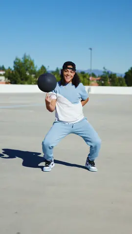 Oh heyyy 😏 #groovybasketball  —- 🎥 @jordanlister 