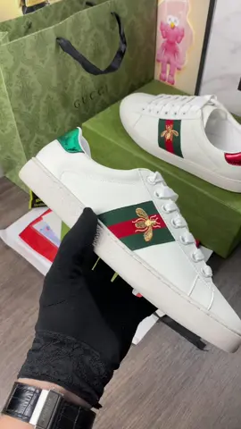 Giày Gucci ong vàng đủ size 36-43 full phụ kiện bill box túi hộp  #giay  #gucci  #sneaker  #amumu  #xuhuong  #thinhhanh #tiktok 