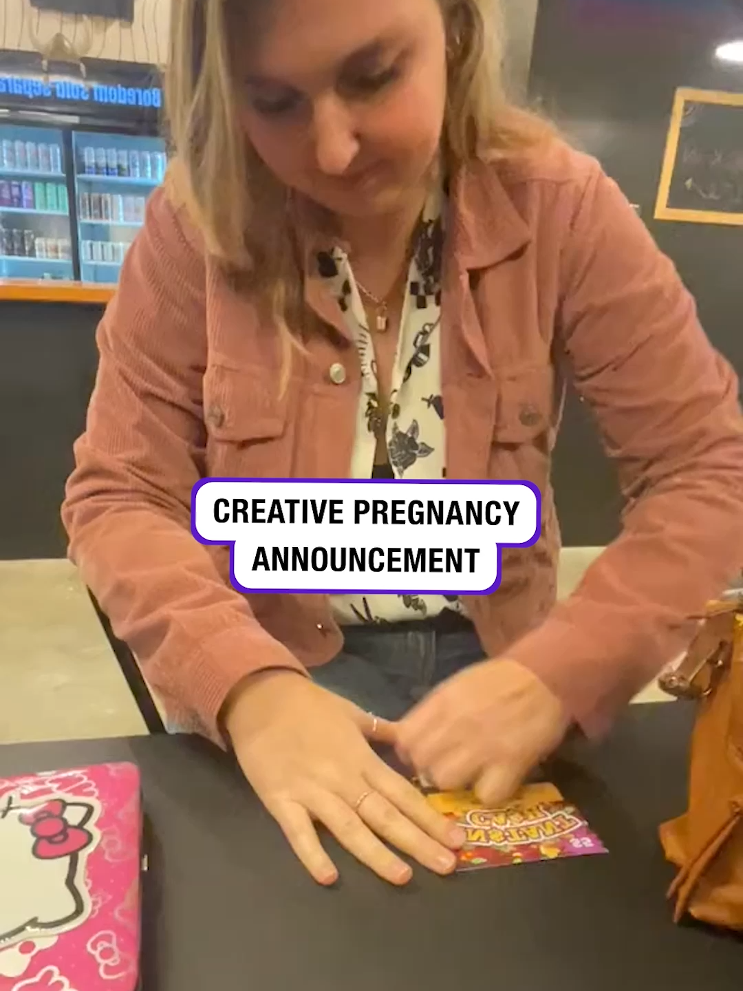 Her reaction is amazing 🤩 (🎥: Collab) #pregnant #pregnancyannouncement #family #wholesome #surprise