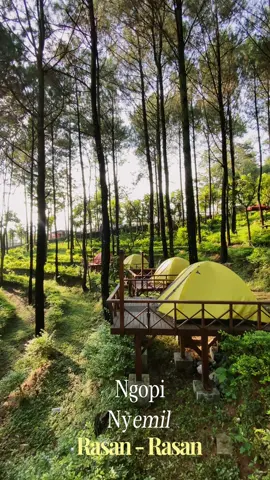 Ngopi, Nyemil, Rasan - Rasan … #alaspacet #alaspacetcafe #alam #ayodolan #cafe #coffee #cabin #camping #forest #hiddengems #hutanpinus #keluarbentar #keluarga #kopi #kuliner #fyp  #jawatimur #jawatimur #pinus #pacet