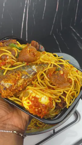 Our native pasta has everything i know you need 😋😌 We have it available in different bowl sizes (1.4L,2.4L,3.4L) we also have in packs minimum of 5 packs  Please send us a dm on Instagram Tifeeys kitchen to order 🙏 #foodvendorinlagos #foodpluginlagos #foodtiktok #nativepasta 