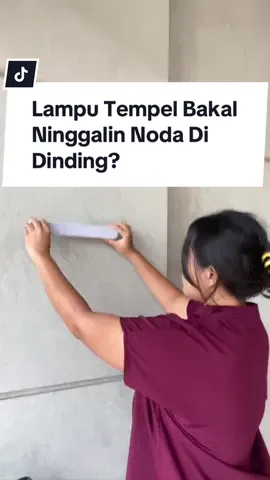 Lampu magnet Dutron kira-kira kalau ditempel di tembok bakal ninggalin bekas noda gak ya? 🤔 #lampuviral #lampumagnet #lamputempel #lampuportable #lampuemergency #lightbar #lightbars #lampuhias #lampudinding #lampudindingminimalis 