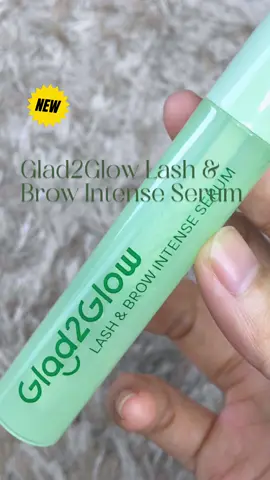 NEW‼️ Glad2glow lash & brow serum with double action intense treatment. Serum yang berfokus untuk menguatkan, menutrisi dan melebatkan bulu pada alis dan bulu mata. 💵harganya cuma 30 ribuan!