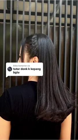 Membalas @cie Done ya kak😍 #hairstyle #videotiktok #tutorial #kepangrambut #newtrend #rambutmaksimal #newhair #lookslikelove #reels__tiktok #kupukuputiaraandini #tiaraandini #fypシ゚viral 