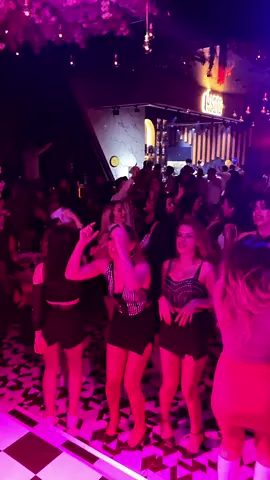 ⚡️Efsane Yeni Nesil Meyhanede  💃Haftanın 7 Günü  🎧19:30 - 01:30  saatleri arası eğlence  ☎️ Bilgi ve Rezervasyon: 0 (531) 930 86 81  📍Taş Ocağı Caddesi 212 Avm Girişi Basınekspres / İstanbul 
