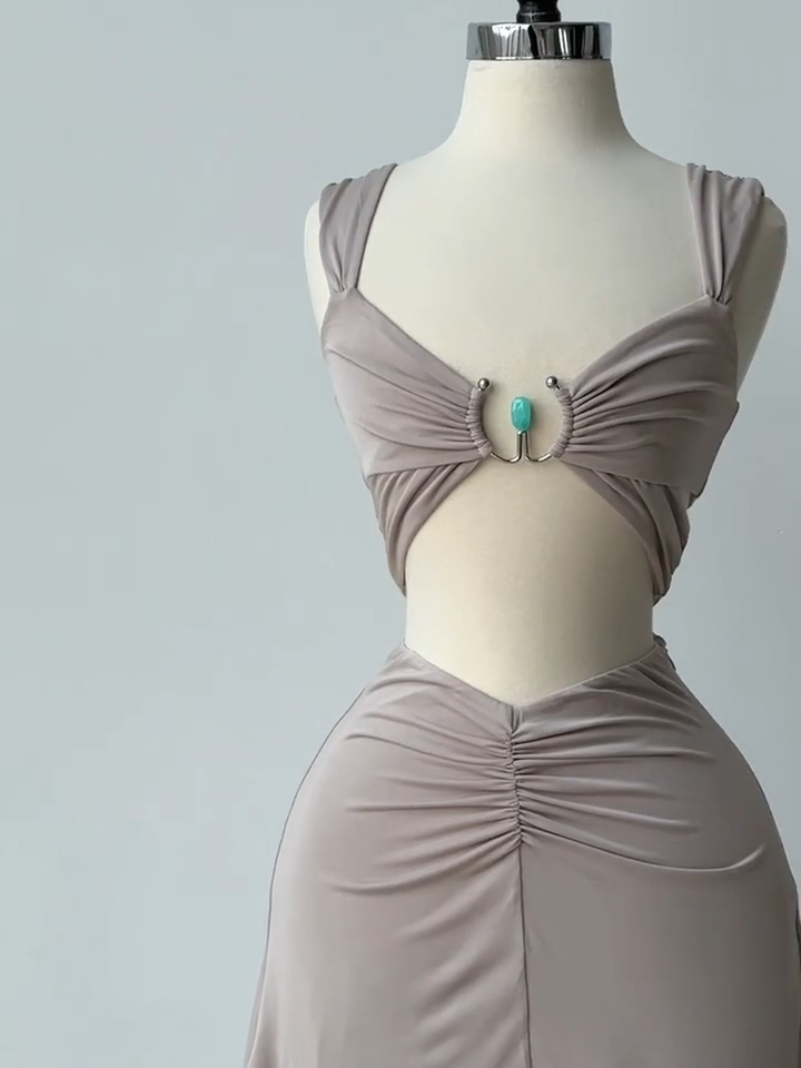 Discover contouring cut-outs and statement necklines adorned with custom-made hardware with our Summer Prelude collection ✨ Launching tomorrow... #ohpolly #ohpollydress #holidayoutfit #vacationfits #summerinspo #minidress #holidayfits #vacation