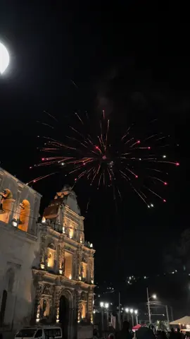 Hoy se conmemoran 500 años de Historia en #quetzaltenango una ciudad #magica #encantadora y con gente que dia dia lucha. Xela es #inigualable de #tradiciones y #cultura. Que Dios bendiga esta ciudad 😍