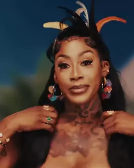 Sapphire pops wbk 😂 #fypage #xyzabc #viral #baddiescarribeanauditions #zeusnetwork #instagram #velocity #reels #explore #sapphirebaddieseast #biancabonnie #loveandhiphop 