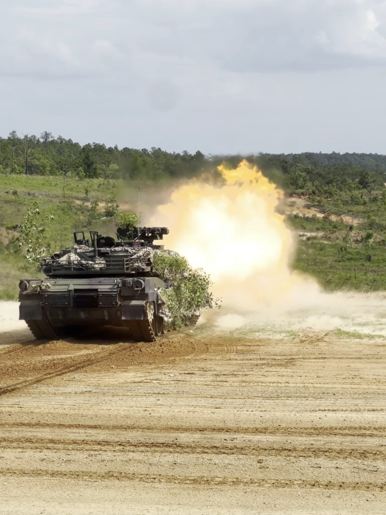 finally got time to edit :/ now enjoy :) . . . #tank #tanks #militarytank #militarytanks #armytank #armytanks #armytanker #19kilo #19kilos #19kmos #abrams #abramstank #abramstankers #m1a2 #m1a2abrams #m1a2sepv2 #m1a2sepv3 #m1abrams #tanklivefire #mortar #mortarman #mortarmen #armymortars #11c #11charlie #indirectfireinfantry #bradley #bradleyfightingvehicle #m242 #m242bushmaster #25mm #120mm #25mikemike #m3bradley #m3a2 #m3a3 #m3a3bradley #fypシ゚viral #viral #trending