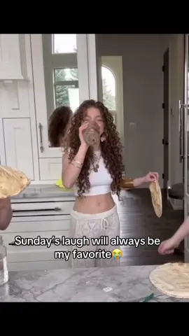 i literally love all three so much but her laugh is so cute#fypシ゚viral #sundaykalogeras #kaloregassisters #kaloregassistersedit #fypシ #laugh #demitrakalogeras #ellianakalogeras #fyppppppppppppppppppppppp #fypシ゚viral #kaloregassisters @sundaykalogeras @demitrakalogeras @eliana kalogeras 💫 