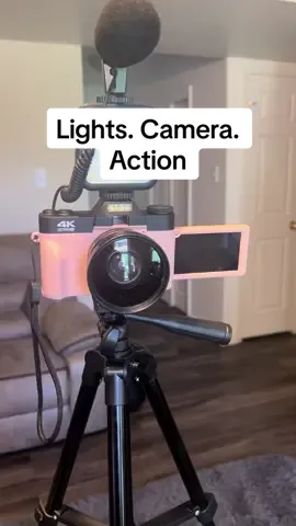 Vloggin Kit 📸 #tripod #contentcreatortips #tripodwithlight #tripodstand #selfielight #vlogs #vloggingkit #vlogging #TTSACL 