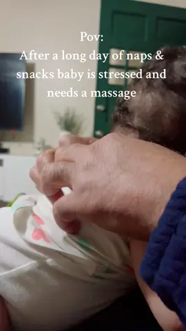 Must be nice 😂 #babymassage #baby #babiesoftiktok #babylove #viral #fyp #relaxed #massage #massagetherapy #mustbenice 