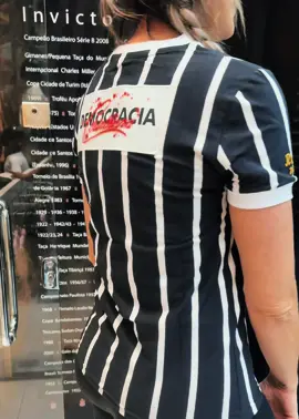 A classica das classicas 🖤 Muito Corinthians 🦅. #democracia #1982 #pravc #foryou 