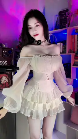 Trả lời @tranlee.90 Xem tui thôi không cần mỗi ngày 1 bộ đâu🤭 3 ngày mụt bộ là yêu thương tui lắm ời ❤#setbo #setdoxinh #sarahduong09 #mỗingàymộtoutfit #reviewquanao #phaidepngaynay #phốiđồ #LearnOnTikTok #viral #xuhuong #phoidoxinh #unboxing #tiepthilienket 