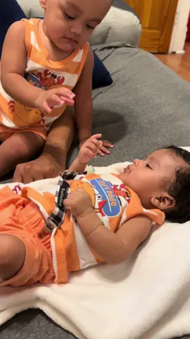 He is learning how to put the pacifier on his little brother 🥹🥰❤️ #2under2  #motherhood #MomsofTikTok #boymom #babyboy #boymomlife 
