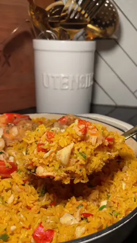 How to make seafood rice. An easy recipe for seafood lovers or if you’re looking to make a flavorful rice dish!  TIPS: 1.  If you can’t find pre-cooked lobster meat, substitute with lobster tail. Chop into bite-sized pieces and add to butter sauce 2-3 mins before crab. 2. Season shrimp with same seasonings used for seafood mixture 3. Substitute seafood according to your preference    INGREDIENTS ⬇️ For Rice:  2 cups Jasmine rice  3 cups water 2 tbsps Unsalted butter 2 Sazon packets (the yellow one) 1 Chicken boullion cube Bay leaf  For Seafood Mixture: Large/jumbo Shrimp 1 - 1.5 cups Lobster meat (roughly chopped) 8oz lump Crab meat 1/2 cup Bell Peppers (diced) 1/2 cup yellow Onion (diced) 1 Habanero pepper (remove seeds for less spice) 4 Fresh Garlic cloves (grated) 6 tbsps Unsalted butter 1/2 cup Seafood stock (I mixed @betterthanbouillon Lobster base and hot water) Garlic powder (to taste) Onion powder (to taste) Black pepper (to taste) Lemon pepper (to taste) Old Bay (to taste) Creole seasoning (to taste) #seafoodrice #ricerecipes #seafooddishes #30minutemeals #theremixkitchen 