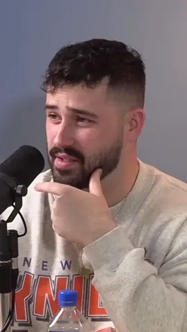 GUESS WHAT I GOTTT 🤠 #fyp #foryoupage #joesantagato #frankalvarez #thebasementyard #tby #santagatostudios #funny #clip #podcast @The Basement Yard Podcast @Joe Santagato @Frank Alvarez 