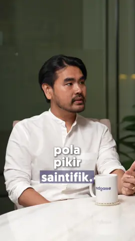 Tiga pihak dengan tugasnya masing-masing Pemerintah, untuk lebih mendengarkan Ilmuwan, untuk lebih menyuarakan dan masyarakat untuk meraut pikirannya. —Sebuah percakapan antar ilmuwan dalam Endgame episode 152.