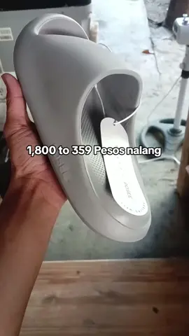 Grabe dating 1,800 noon 359 pesos nalang ngayon. kaya mag checkout na kayo guys❣️ #Posee #slippers #goodquality #affordable #outfit #fffffyyyyyppppppppppppppppppp 