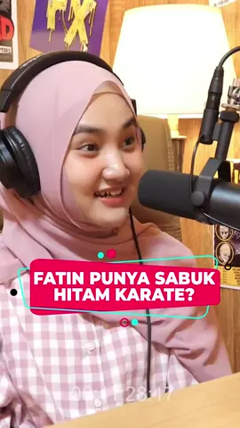 Fatin Shidqia mengaku dibesarkan untuk tangguh karena sebagai anak pertama perempuan untuk jadi contoh adik adiknya sampai sampai sudah sabuk hitam karate ketika SMA. Biar gak salah paham, langsung nonton full di youtube: Kemal Palevi #fatinsidqia #karate #sabukhitam #fyp