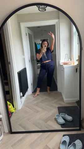 What a mirror!! #selfiemirror 