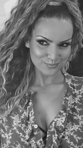 Vintage🪷#claudiacaramelo #photography #mymood #musica #vintage 
