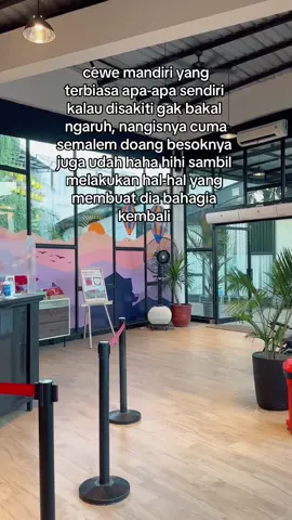 gak ngaruh udah biasa yang ga biasa bertemu orang yang bikin bahagia yang seeffort pedulii ituu baru langka