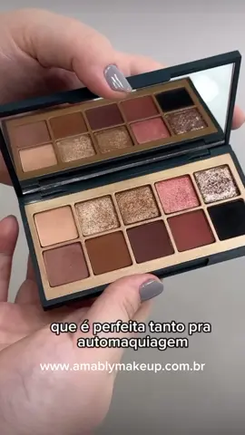 Para quem está em busca daquela paleta para todas as horas e super versátil… é essa! A paleta da Petrizi veio com uma seleção perfeita de cores e é super pigmentada. Compre já a sua!  Vídeo @tailla_makeup #Petrizimakeup #paletapetrizi #makeup #amablymakeup 