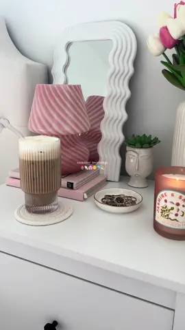 happy thursday friends 🌞🌸🤍💫 #summermornings #morningvibes #morningroutine #girlymorning #morningvlog #girlyaesthetic #freshmorningvibes #inspohome #girltherapy #girlytok #inspo #skincareroutine #skincare 