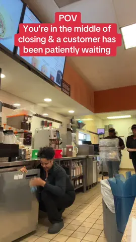 Closing shift DONT play! They gets down 🤣🤣 #fyp #keoshasrant #dunkin #dunkiniced #customerservice #closer #nightshift #fastfood #closingshift #closingshiftcleaning 