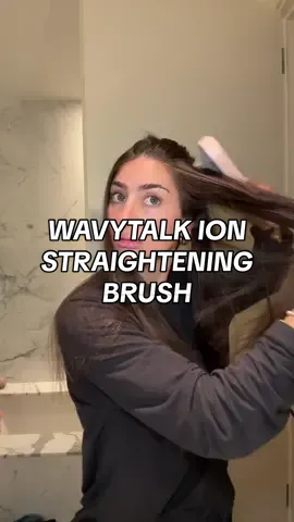 this ion hair straightening brush from @wavytalk_us is too good!!! another wavy talk product i’m obsessed with #wavytalk #wavytalkhair #wavytalkstraighteningbrush #straighteninghair  