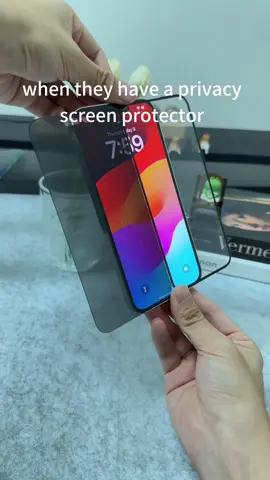 When people get privacy film for their phone #screenprotector #privacyprotection #phoneprotection #antipeeping #privacyscreenprotector #fyp #viral 