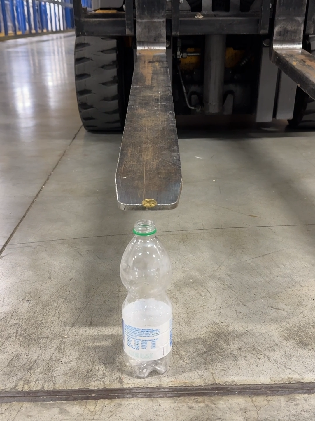 We've mastered the challenge—now it's your turn! 🏆💪 #forkliftchallenge#forkliftoperator#forkliftskills #foryou#fyp#tricks #forklifttrend