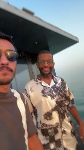 واخيرا قنعته يصور معاي 🤣🩵