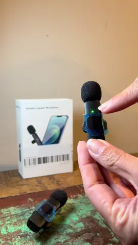 Wireless Microfone can help you to improve your videos so much! Such an small investment and it can make all the difference on your content and getting more followers!#wirelessmicrophone #contentcreator #influencer #unboxing #momhacks #tiktokshopfinds #ttshop 