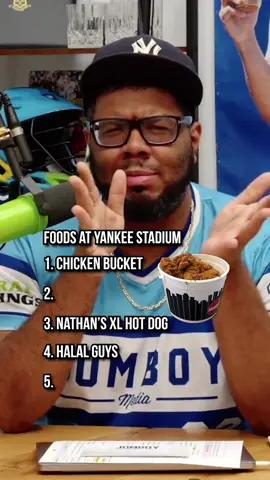 Blind ranking Yankee Stadium food #yankees #baseball #MLB #food