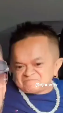 Nos vamos viral Jorgito ✈️ . . #ratonyqueso #jorgitoelguayaco #guayaquil #pati #danielnoboa #dianasalazar 