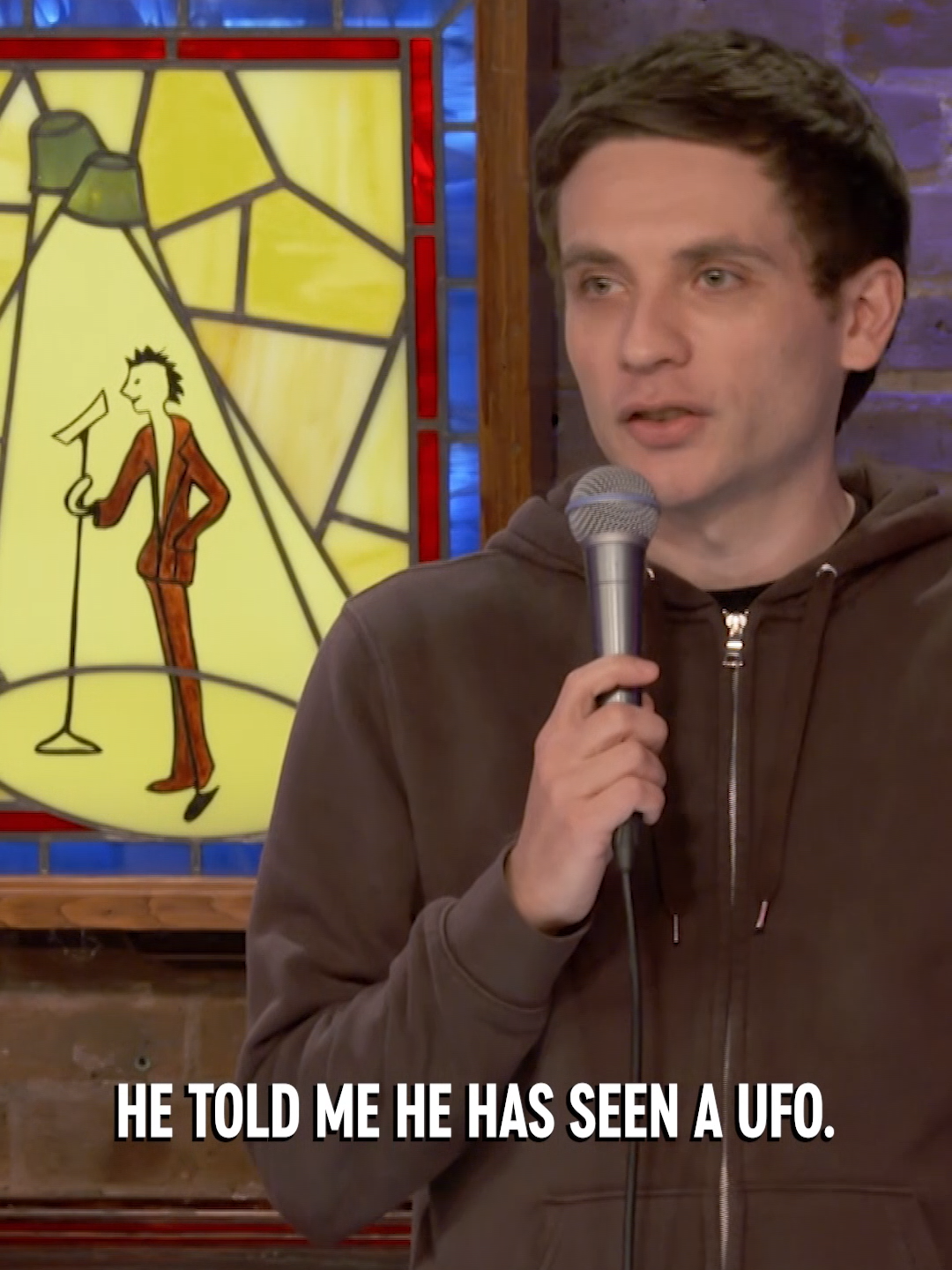 Why does every person who has seen a UFO look the same? #DanielSimonsen #standup #standupcomedy #ufo