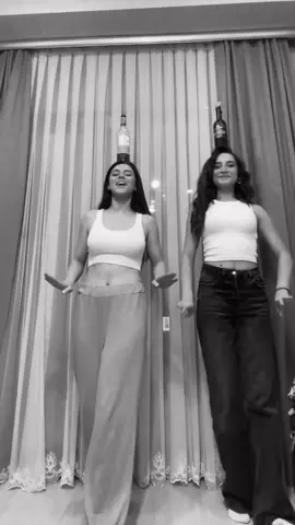 გაგვიშვით სუხიშვილებში 🙌🏼🙌🏼🇬🇪 #fyp #global #georgiandance #georgia #girls #foryoupage #viral_video @Ninushka_Machitidze 