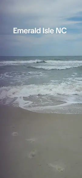 #northcarolina #emeraldislenc #ocean #water #surf #vacation 